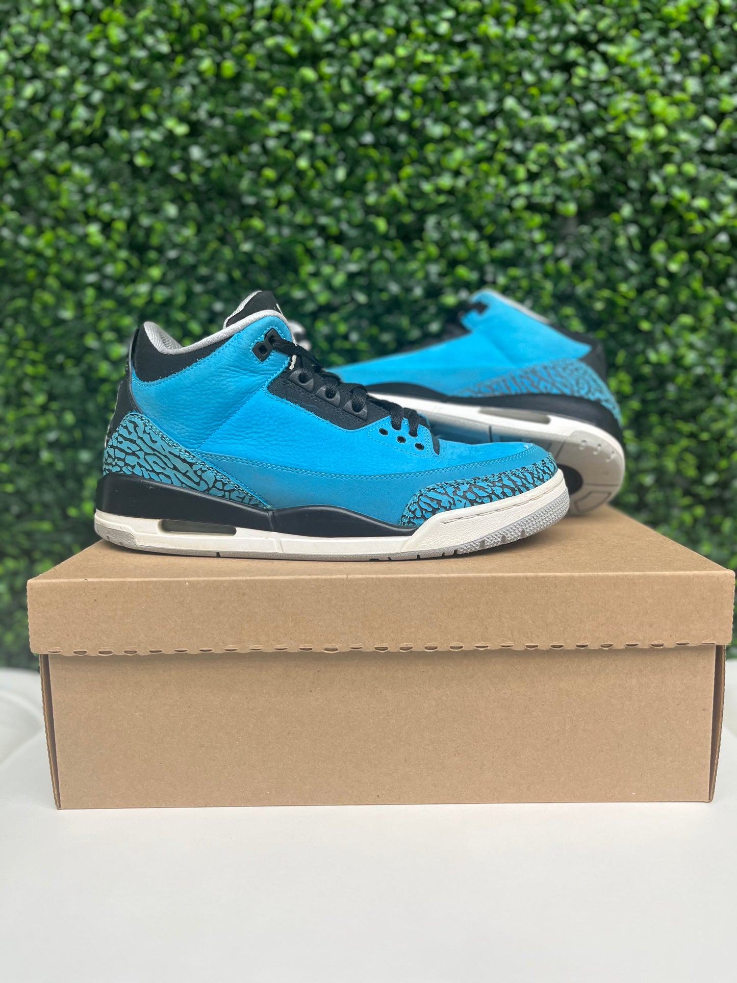 Jordan 3 Retro Powder Blue PRE-OWNED