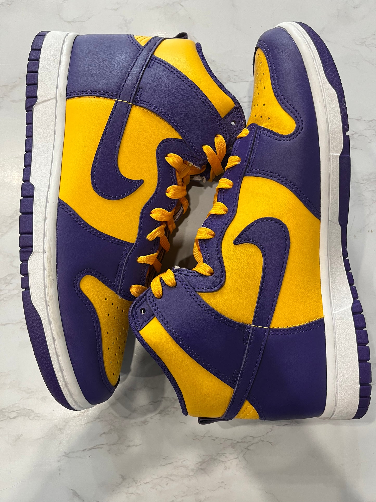 Dunk High Lakers PRE-OWNED