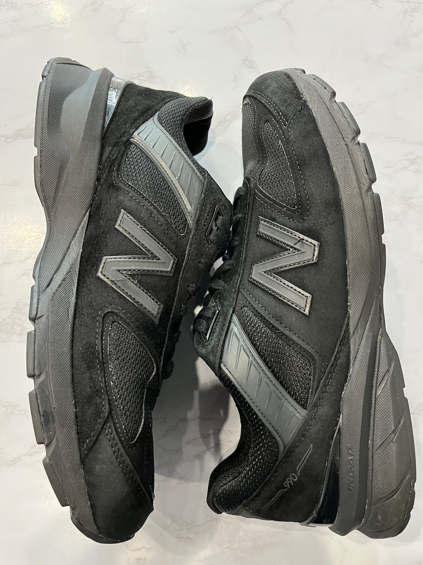 New Balance 990 Triple Black PRE-OWNED