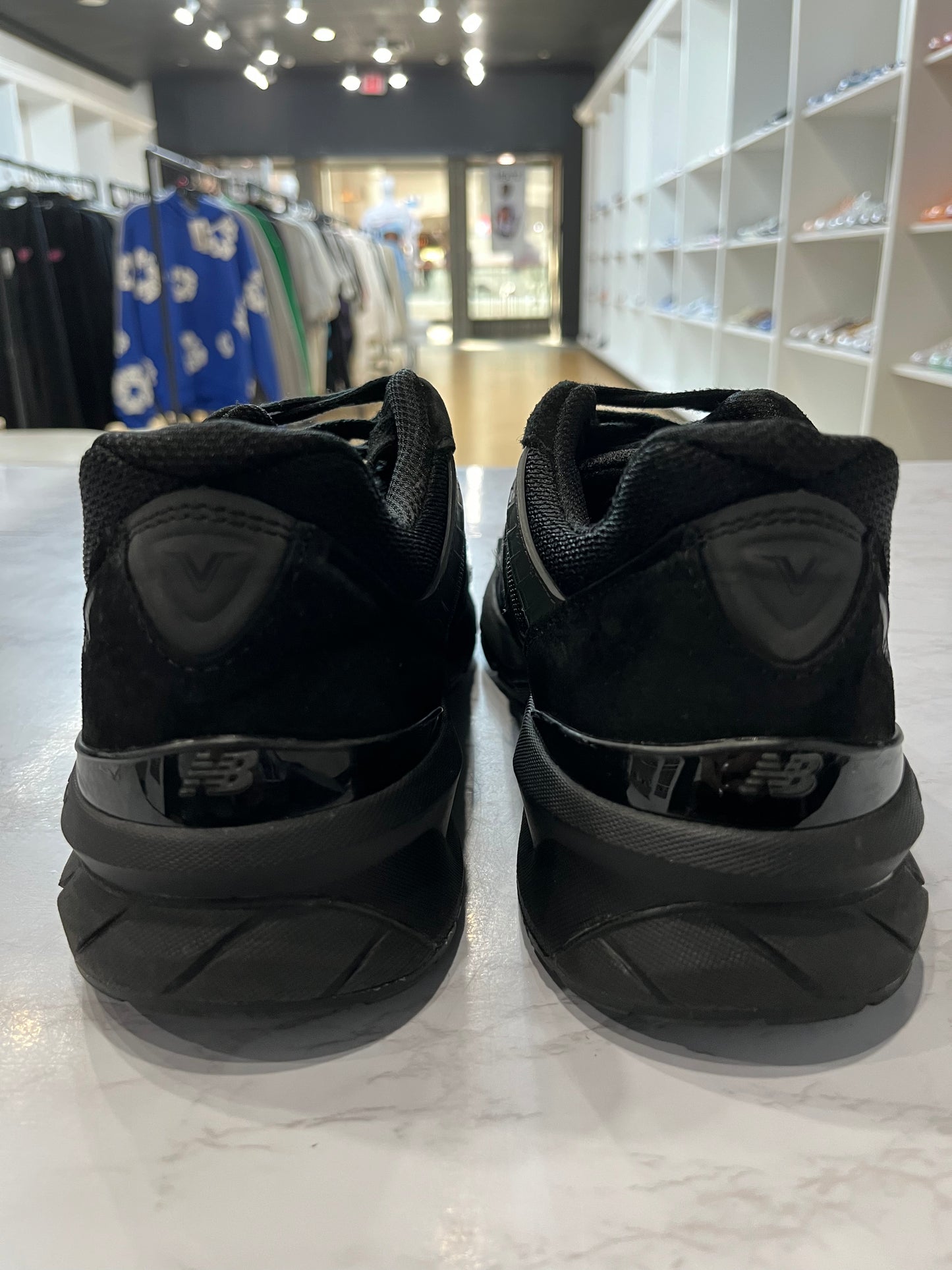 New Balance 990 Triple Black PRE-OWNED