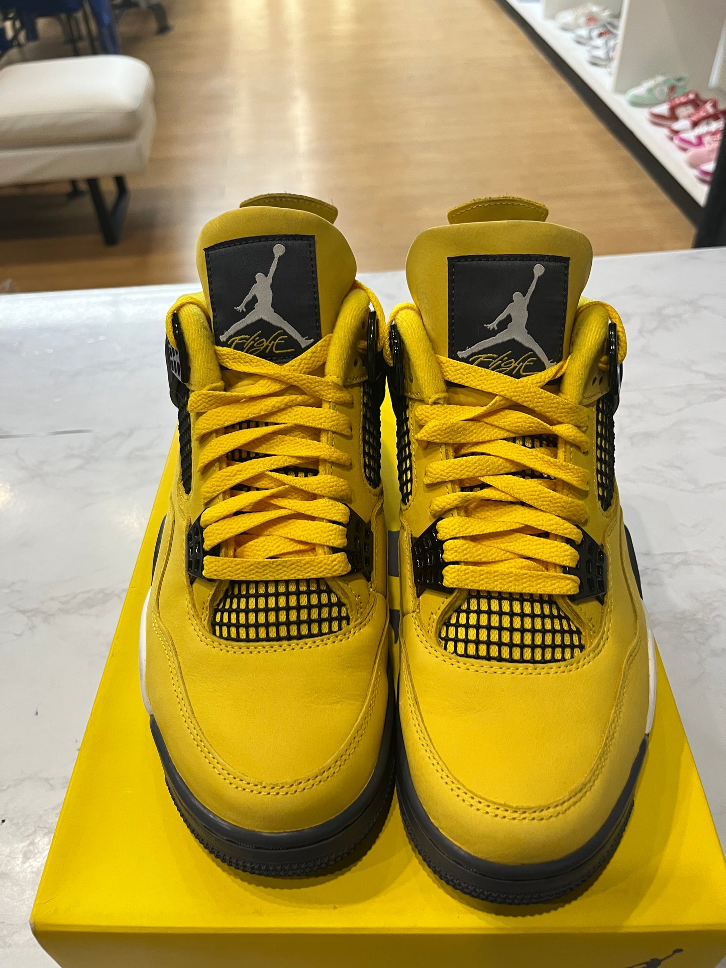 Air Jordan 4 Retro Lightning 2021