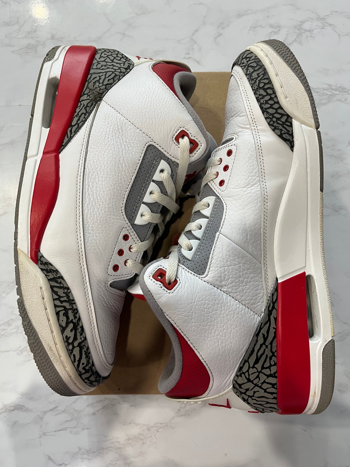 Jordan 3 Retro Fire Red 2022 PRE-OWNED