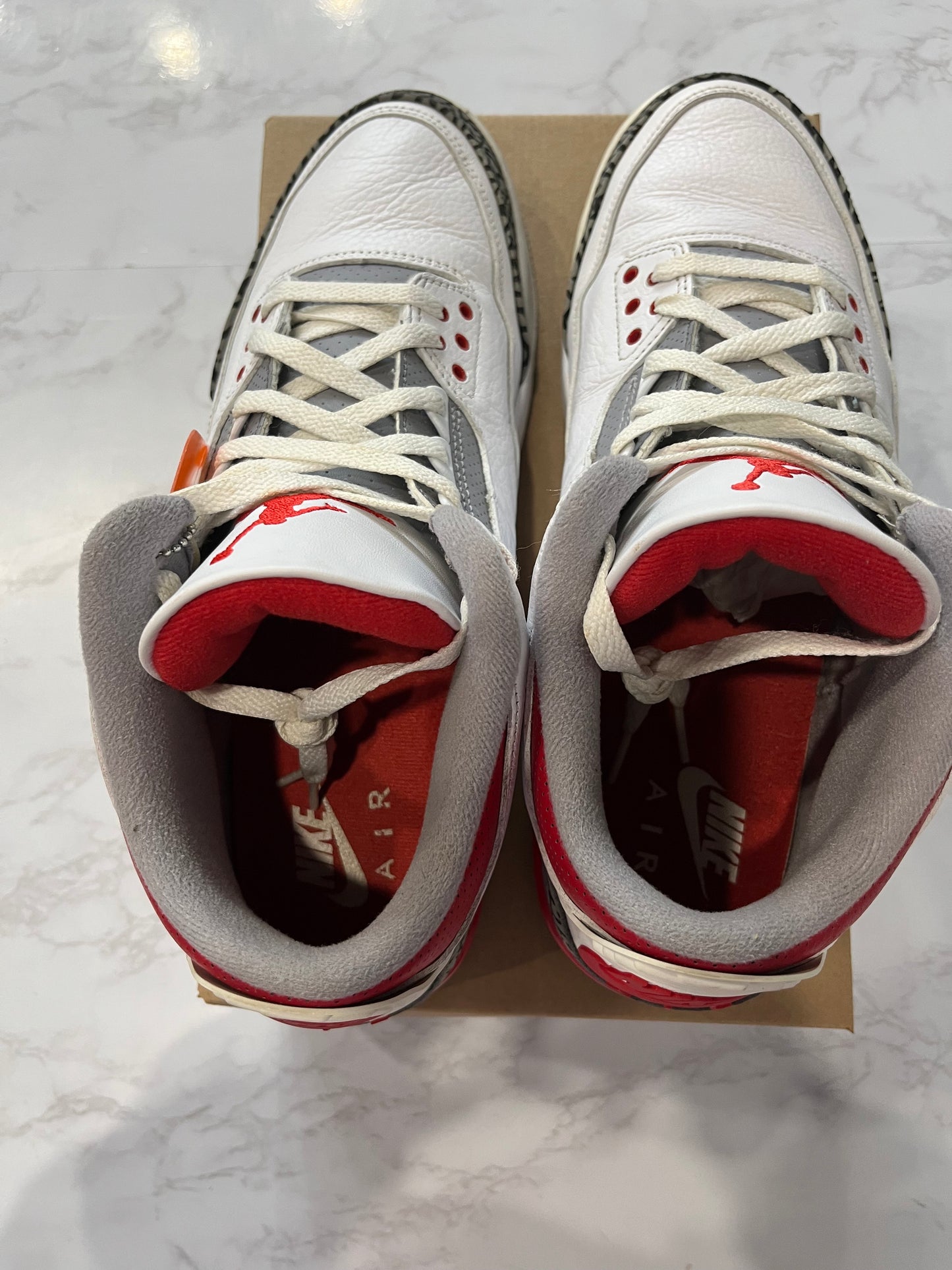 Jordan 3 Retro Fire Red 2022 PRE-OWNED